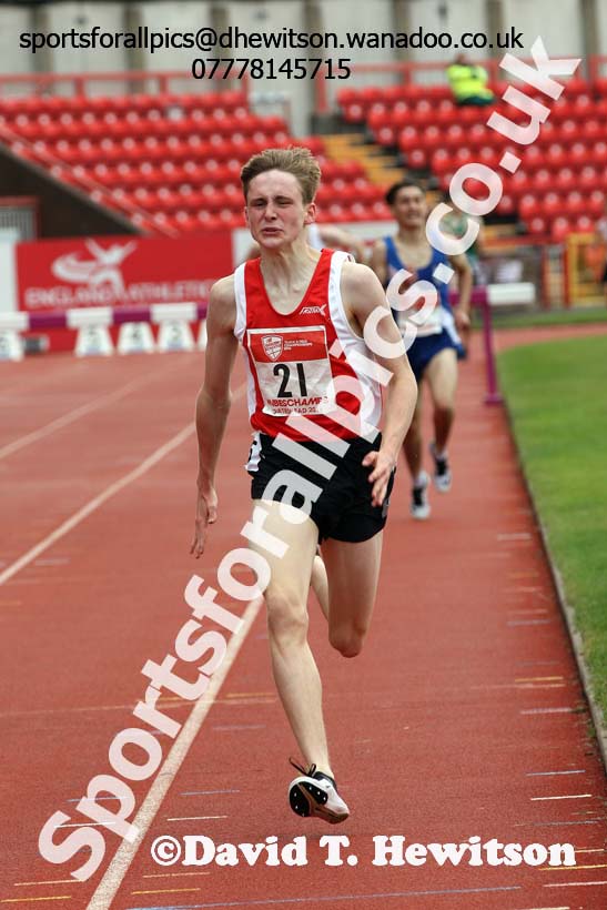 Inter boys 1500 metres steeplechase, English Schools Track and Field. Photo: David T. Hewitson/Sports for All Pics